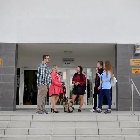 Campus 3*