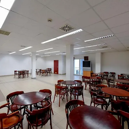 Ξενοδοχείο Campus 3*