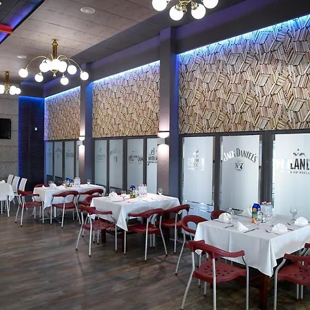 Campus 3* Ντέμπρετσεν