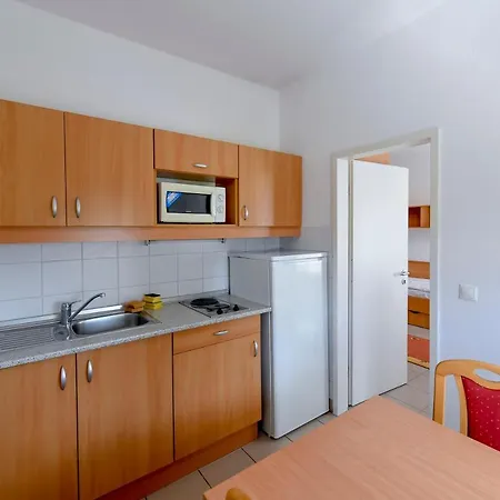 Ξενοδοχείο Campus 3*