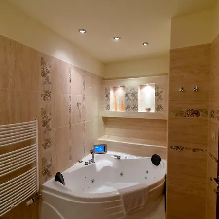 Campus Hotel 3*