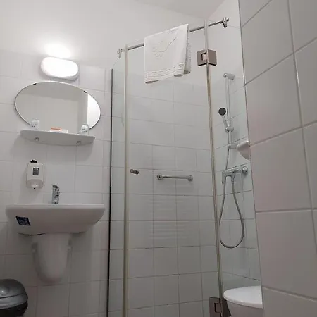 Ξενοδοχείο Campus Ντέμπρετσεν